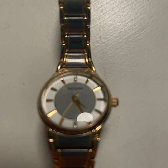 Accurist Quartz Watch - Picture 3 of 4